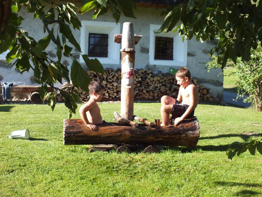 Ferienhaus "Zur Alten Schmiede" Mariahof Buitenkant foto